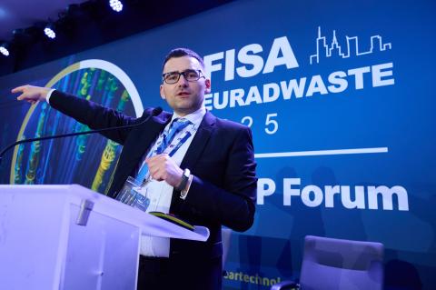 Dr inż. Tomasz Kwiatkowski, adiunkt w Zakładzie Energetyki Jądrowej i Analiz Środowiska w Departamencie Układów Złożonych NCBJ