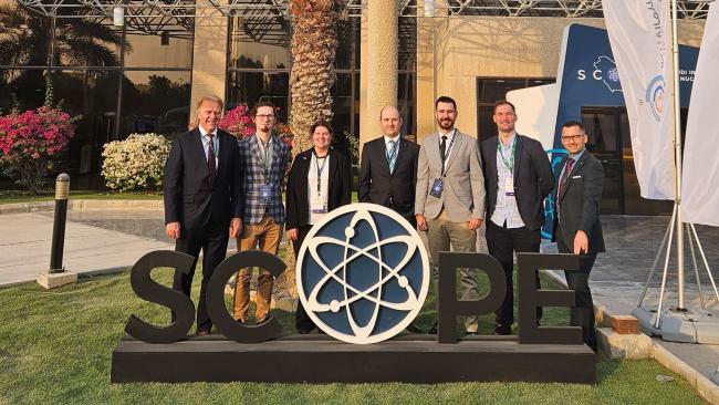 Pracownicy Zakładu Energetyki Jądrowej i Analiz Środowiska docenieni na konferencji SCOPE-2 w Arabii Saudyjskiej. 