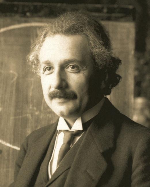 Albert Einstein 1921 (foto: F. Shmutzer) Albert Einstein 1921 (foto: F. Shmutzer)