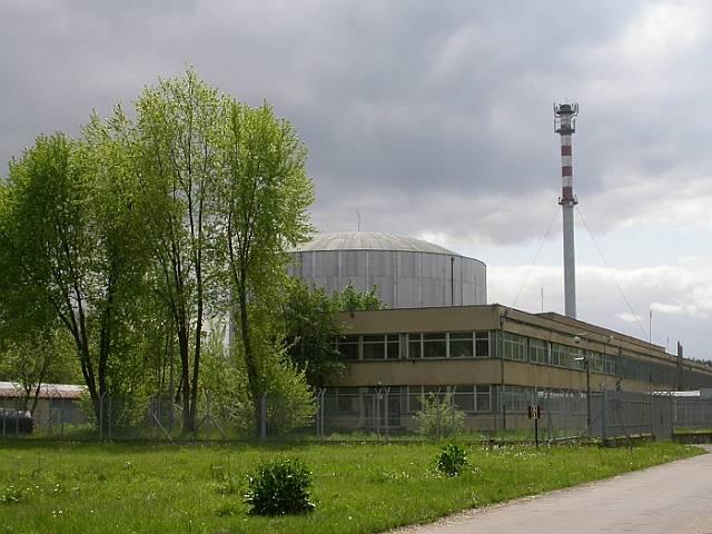 Monika Szołucha, która prowadziła w tym roku obliczenia neutronowe w reaktora MARIA wygrała polski etap konkursu „Absolwent Roku”.