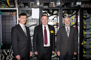 prof. Grzegorz Wrochna (NCBJ), Daniel Verwaerde (CEA), dr Sławomir Potempski (NCBJ) w CIŚ