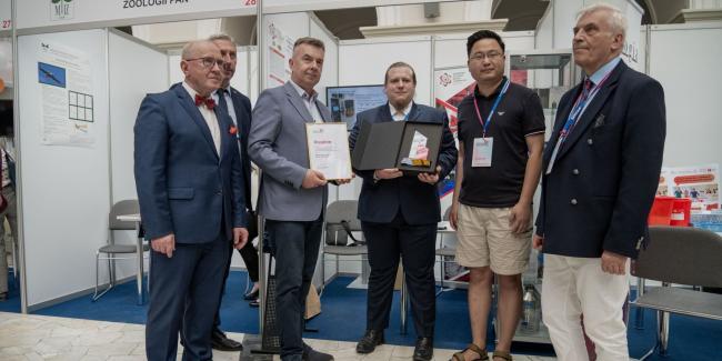 Wyróżnienie za udział w 2. Kongresie Nauka dla Społeczeństwa Wyróżnienie za udział w 2. Kongresie Nauka dla Społeczeństwa