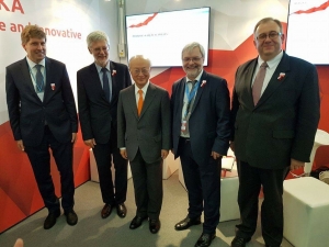 Polska delegacja z Dyrektorem Generalnym MAEA Yukiya Amano, fot.PAA Polska delegacja z Dyrektorem Generalnym MAEA Yukiya Amano, fot.PAA